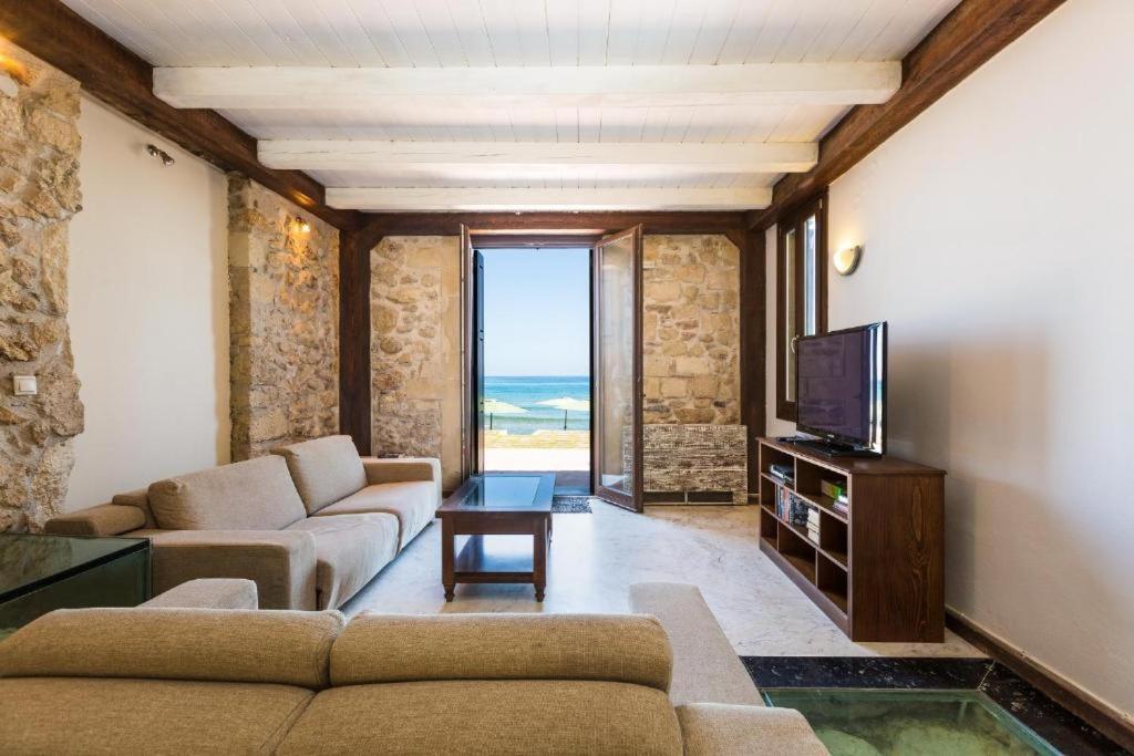 Volakas Beachfront Ретимно